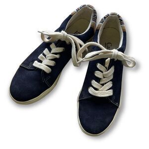 Caamano Suede Navy‎ Low Top Sneakers, Size 8
